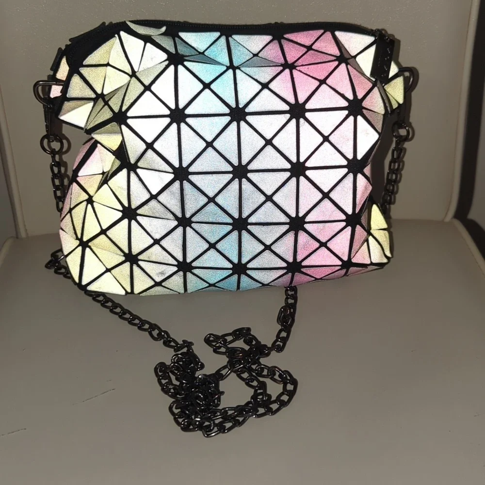 Bao Bao crossbody - Picture 1 of 8